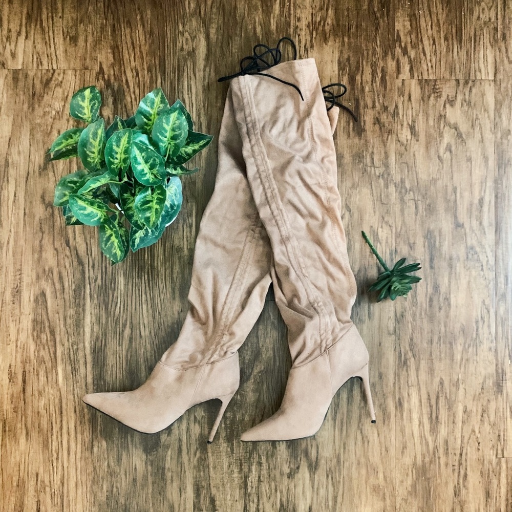 Valeria cinched boot